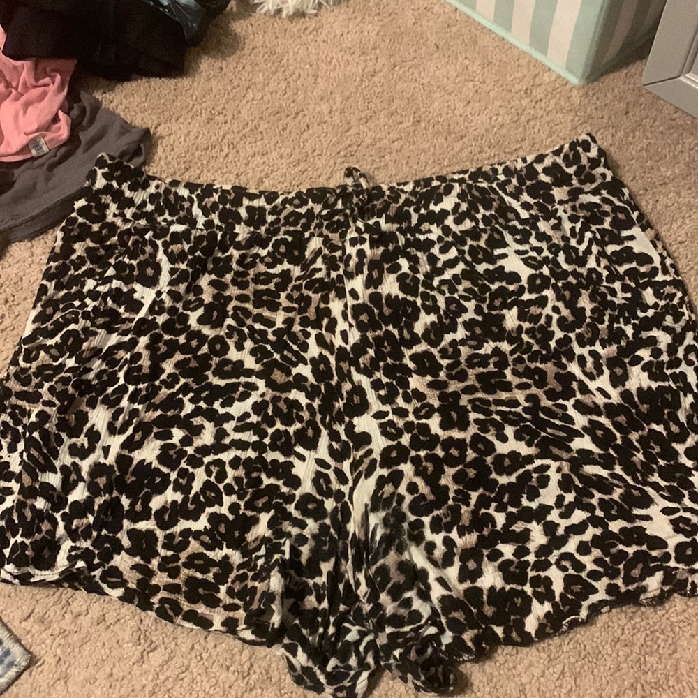 Womens flowy shorts